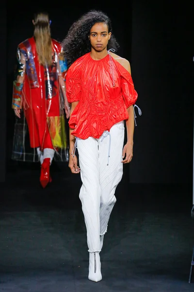 Look 24